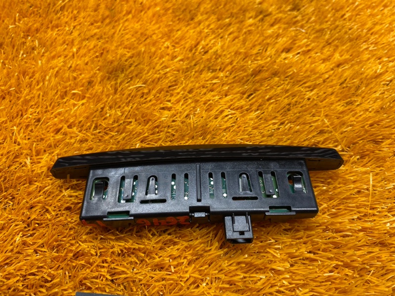 дисплей парктроников, 500 рублей, Красноярск