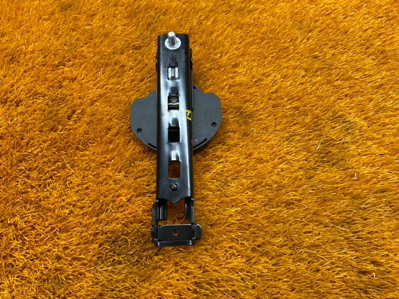 Механизм регулировки ремня безопасности, 910 рублей, Красноярск