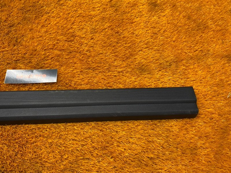 Накладка на порог салона, 190 рублей, Красноярск