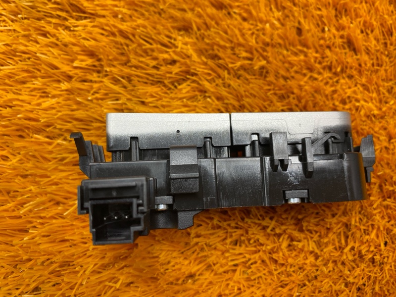 Кнопка подогрева сидений, 800 рублей, Красноярск