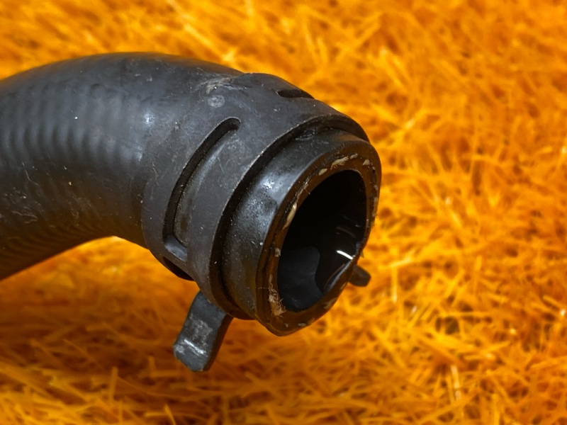 Патрубок системы охлаждения, 500 рублей, Красноярск