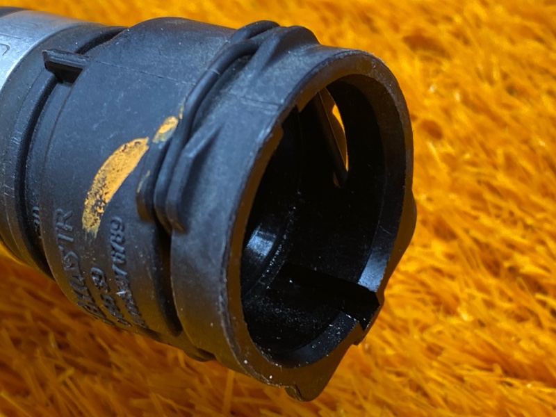 Патрубок системы охлаждения, 1200 рублей, Красноярск