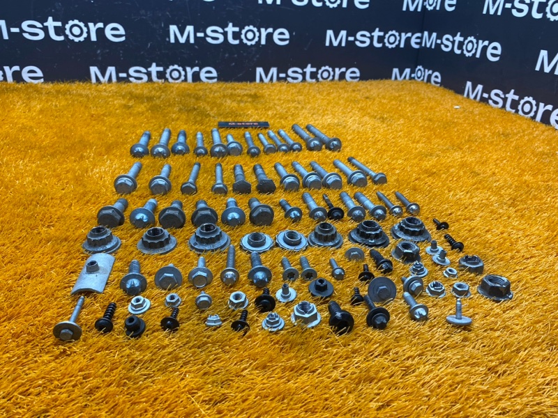 Болты и гайки передней подвески, 640 рублей, Красноярск