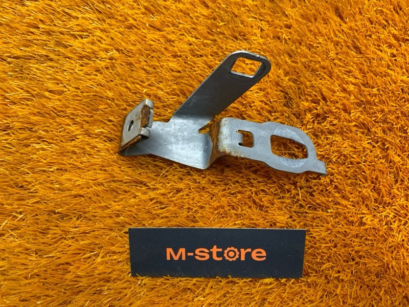 кронштейн, 910 рублей, Красноярск