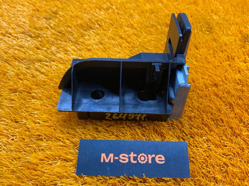 Кронштейн полки багажника, 280 рублей, Красноярск