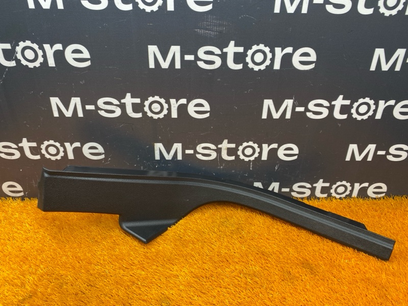 Накладка на порог салона, 290 рублей, Красноярск