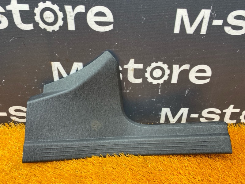 Накладка на порог салона, 400 рублей, Красноярск