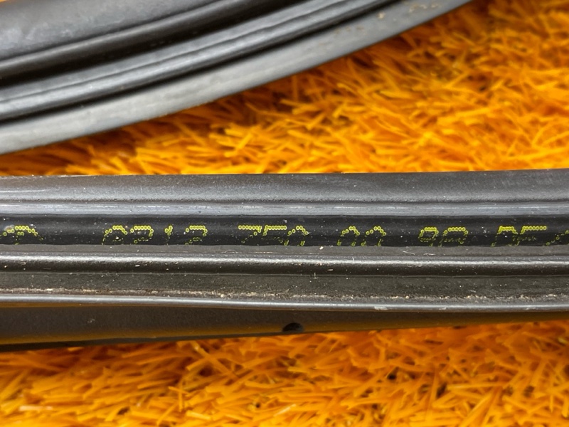 Уплотнитель багажника, 640 рублей, Красноярск