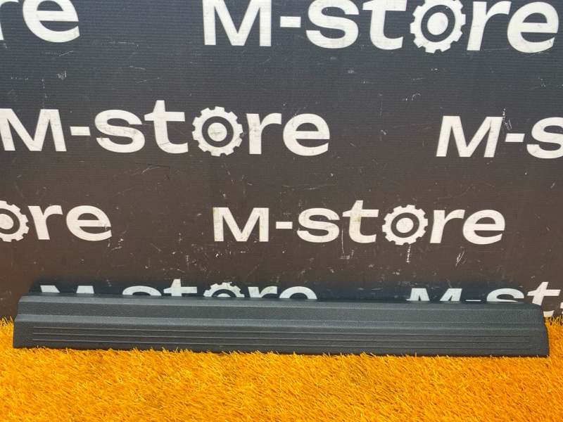 Накладка на порог салона, 300 рублей, Красноярск