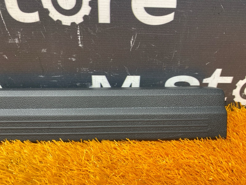 Накладка на порог салона, 300 рублей, Красноярск