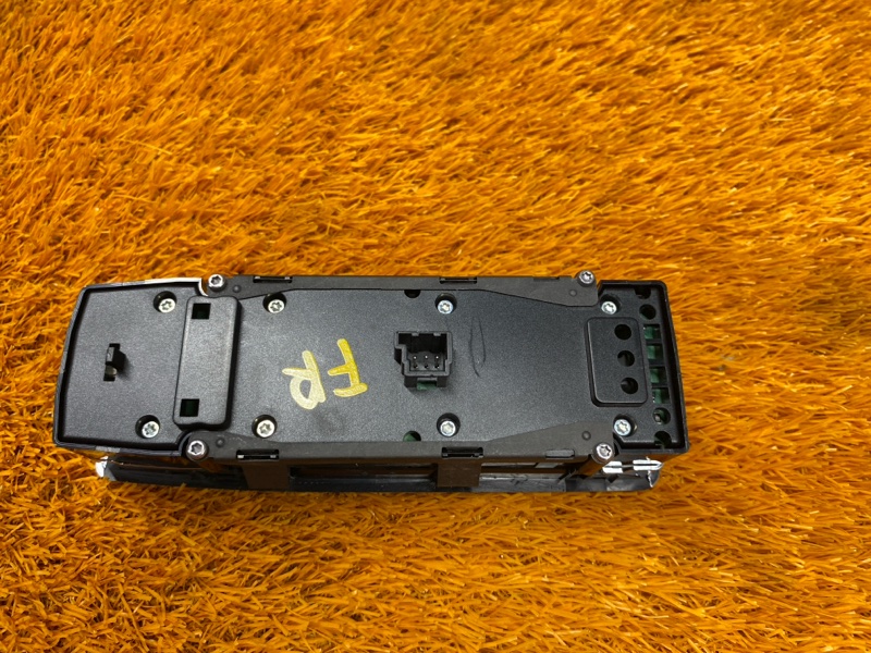 Блок управления стеклоподъемниками, 3360 рублей, Красноярск