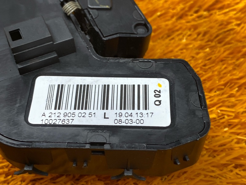 кнопка регулировки сиденья, 4500 рублей, Красноярск