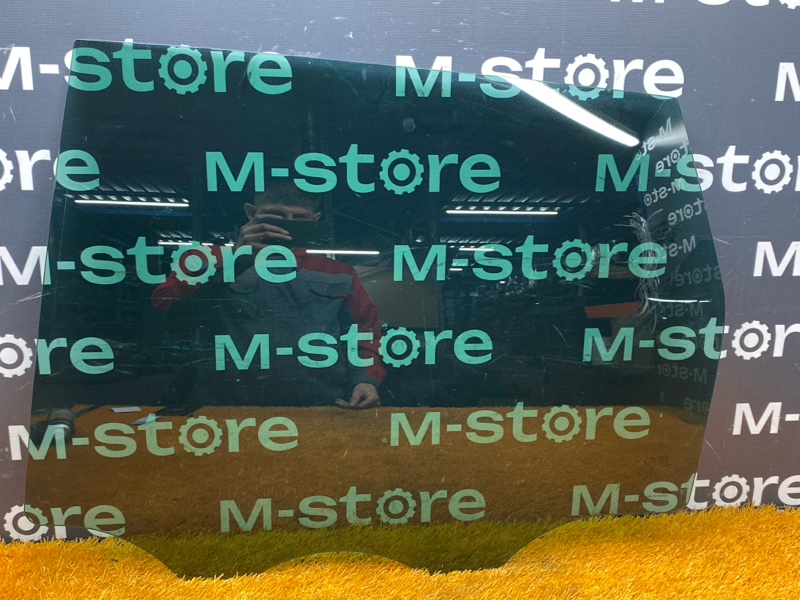 Стекло боковое, 1900 рублей, Красноярск