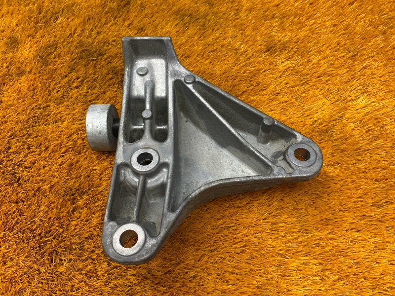 Кронштейн подушки двигателя, 1000 рублей, Красноярск