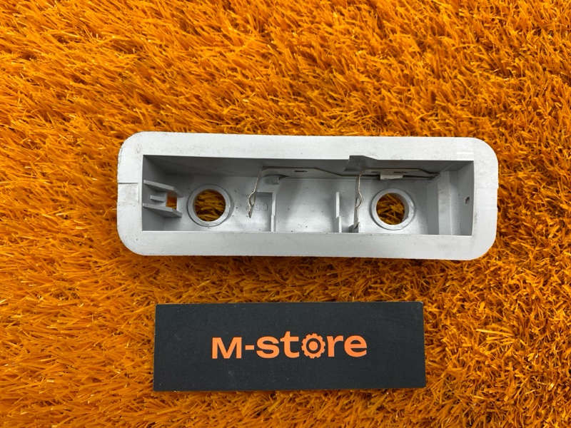 плафон освещения, 100 рублей, Красноярск