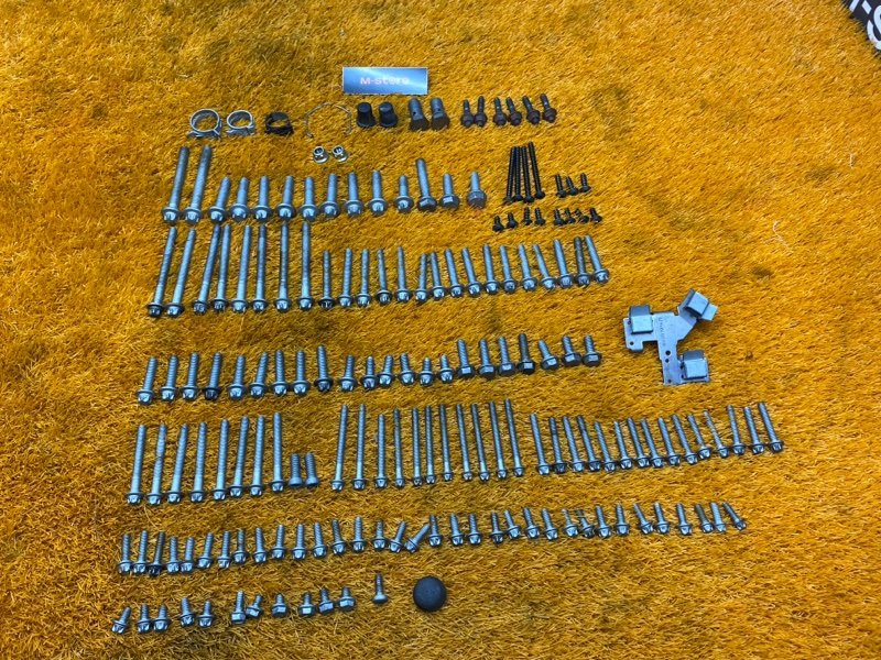 Болты и гайки ДВС, 750 рублей, Красноярск