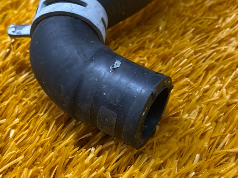 Патрубок системы охлаждения, 1000 рублей, Красноярск