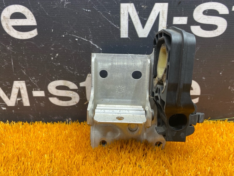 Кронштейн радиатора, 1000 рублей, Красноярск