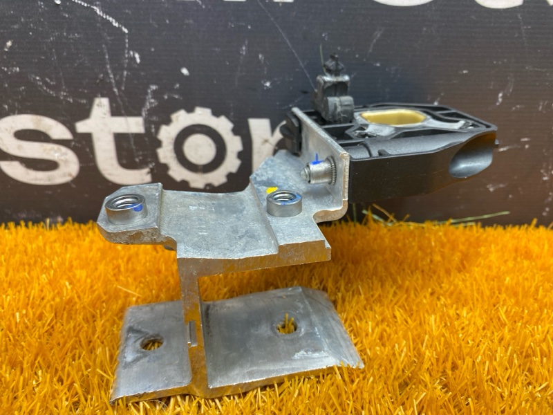 Кронштейн радиатора, 500 рублей, Красноярск