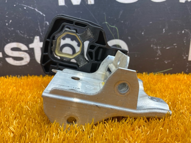 Кронштейн радиатора, 1000 рублей, Красноярск