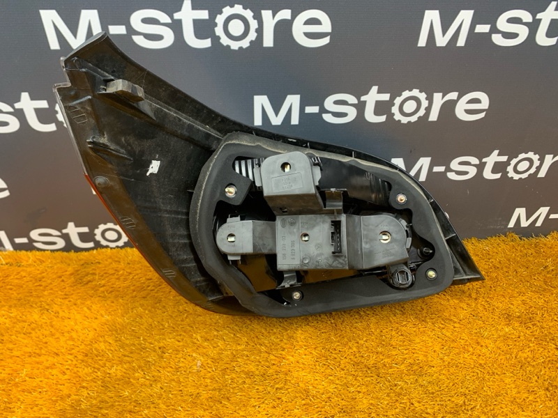 Фонарь задний, 2000 рублей, Красноярск