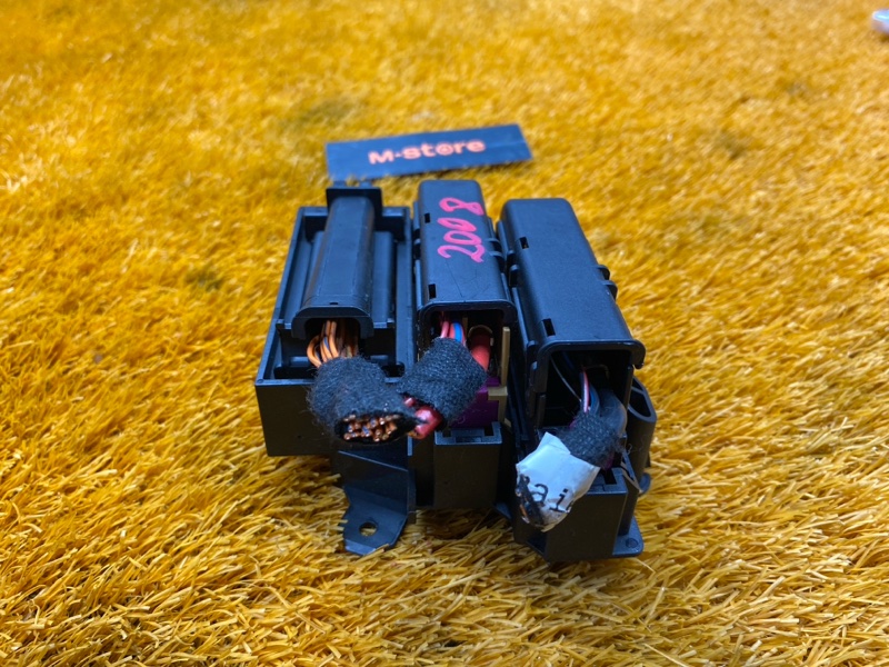 блок предохранителей, 500 рублей, Красноярск