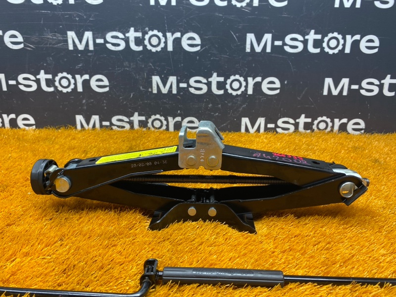 домкрат, 2500 рублей, Красноярск