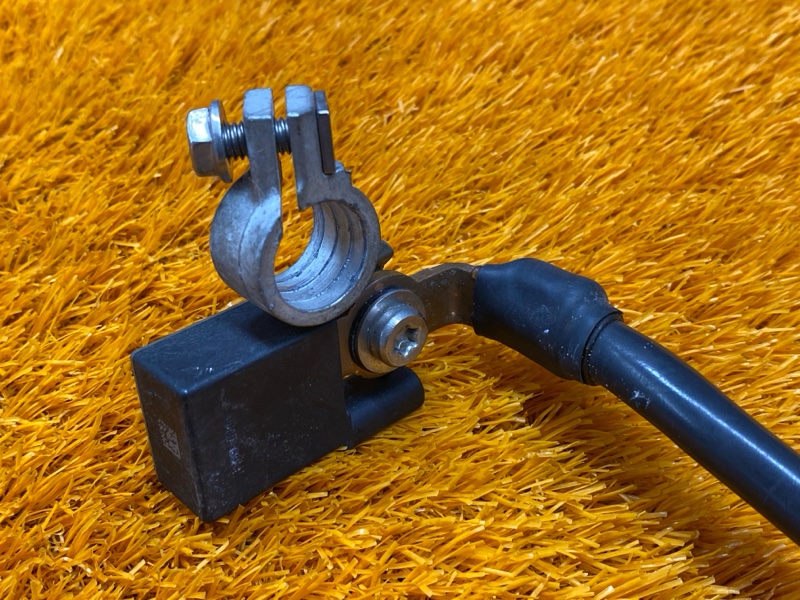 Клемма аккумулятора минус, 1500 рублей, Красноярск