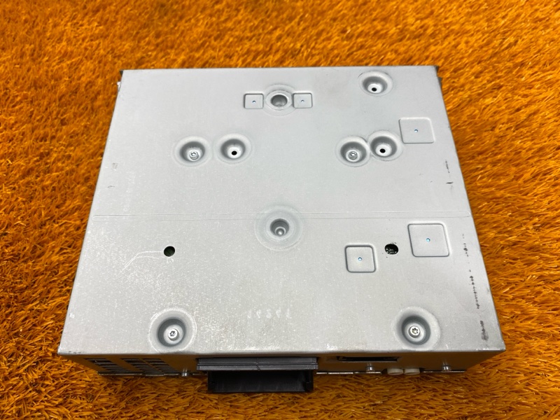 Блок управления магнитолой, 500 рублей, Красноярск