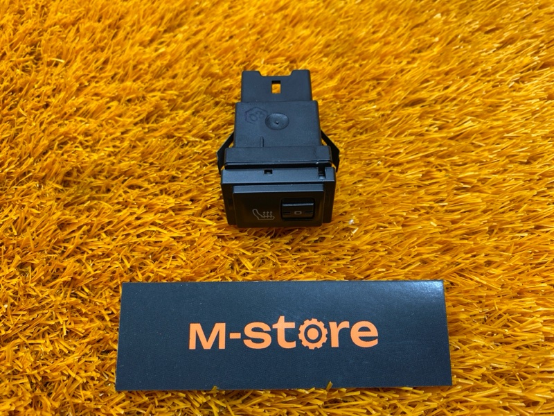 Кнопка подогрева сидений, 300 рублей, Красноярск