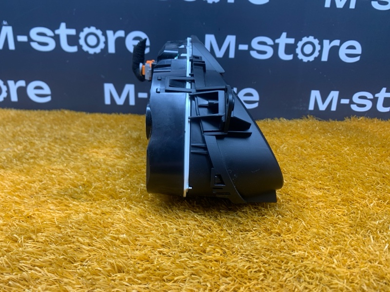 щиток приборов, 2000 рублей, Красноярск