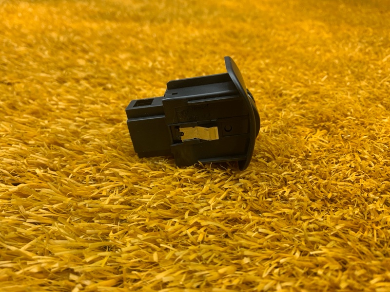 Кнопка освещения панели приборов, 400 рублей, Красноярск