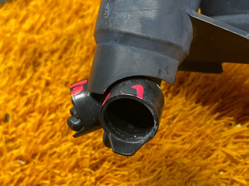 Форсунка омывателя фары, 500 рублей, Красноярск