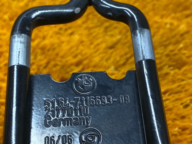 Кронштейн замка капота, 300 рублей, Красноярск