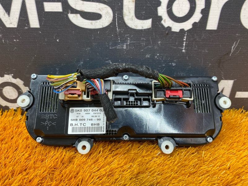 блок управления климат-контролем, 1000 рублей, Красноярск