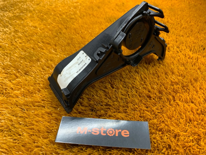 кронштейн вентилятора блока предохранителей, 2000 рублей, Красноярск