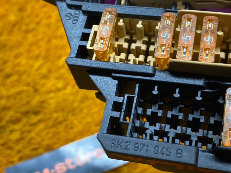 блок предохранителей, 500 рублей, Красноярск