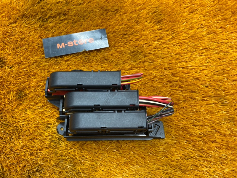 блок предохранителей, 400 рублей, Красноярск