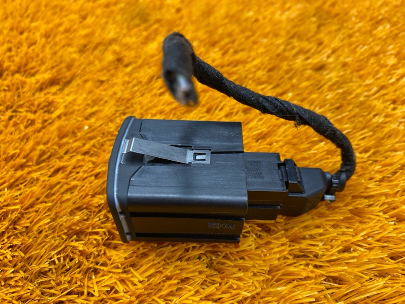 Кнопка освещения панели приборов, 400 рублей, Красноярск