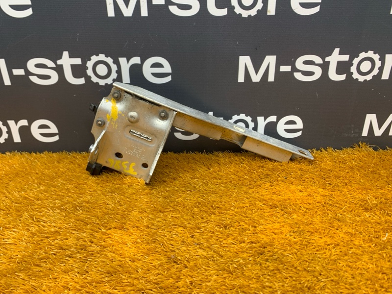 Кронштейн радиатора, 1500 рублей, Красноярск