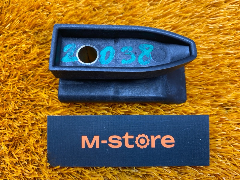 крепление бампера, 500 рублей, Красноярск