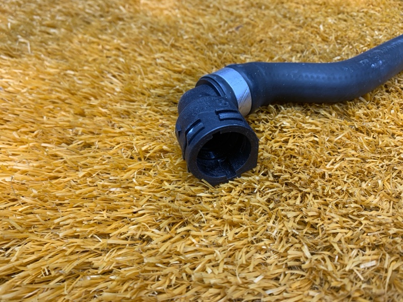 Патрубок системы охлаждения, 1500 рублей, Красноярск