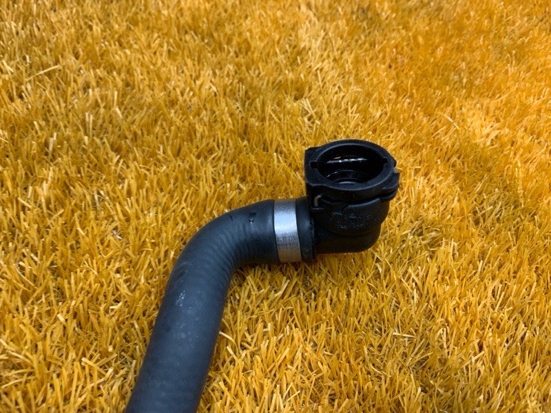 Патрубок системы охлаждения, 2000 рублей, Красноярск