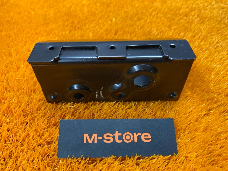 кронштейн пола багажника, 200 рублей, Красноярск