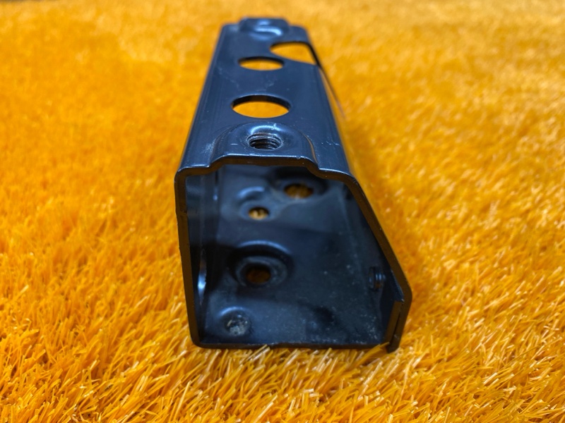 кронштейн пола багажника, 200 рублей, Красноярск