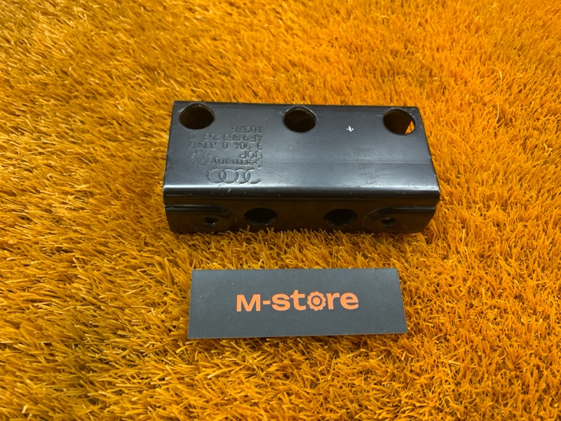 кронштейн пола багажника, 200 рублей, Красноярск