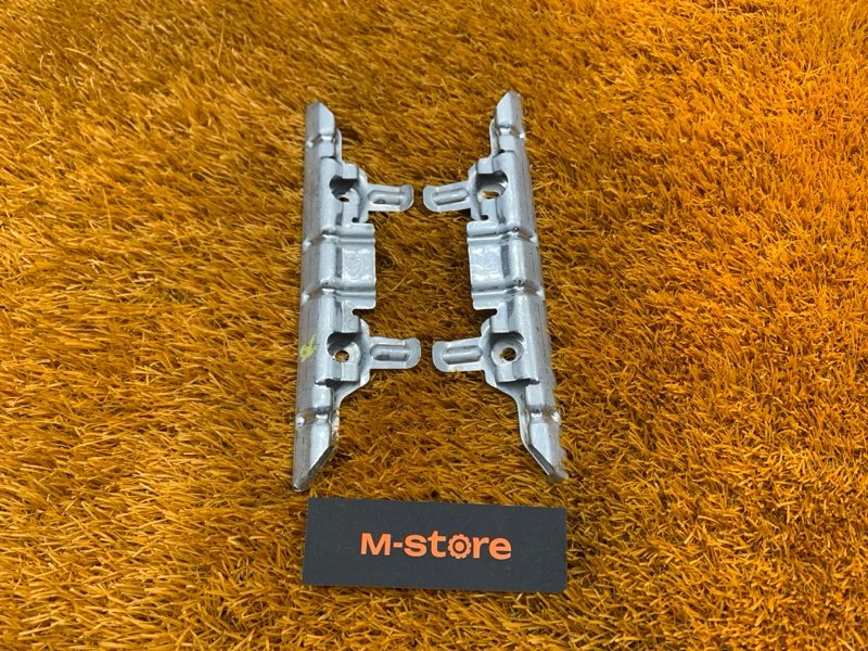 Кронштейн обшивки салона, 300 рублей, Красноярск