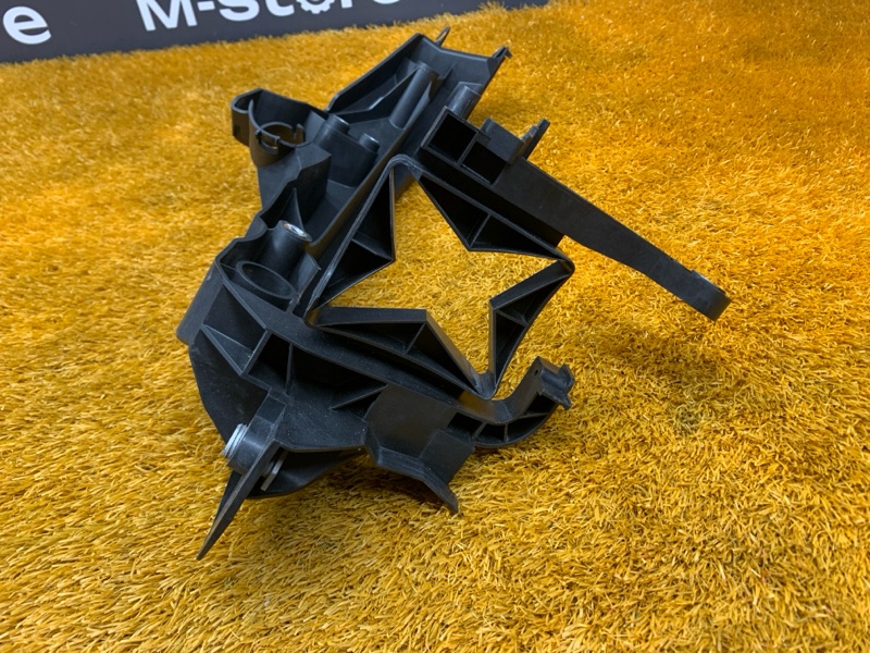 кронштейн фары, 2000 рублей, Красноярск