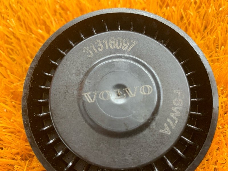 ролик натяжной, 720 рублей, Красноярск