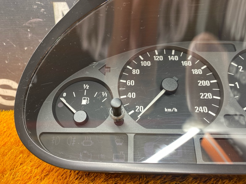 щиток приборов, 2000 рублей, Красноярск